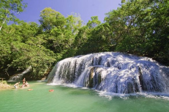 Cachoeiras da Mimosa são recomendadas em site de viagens