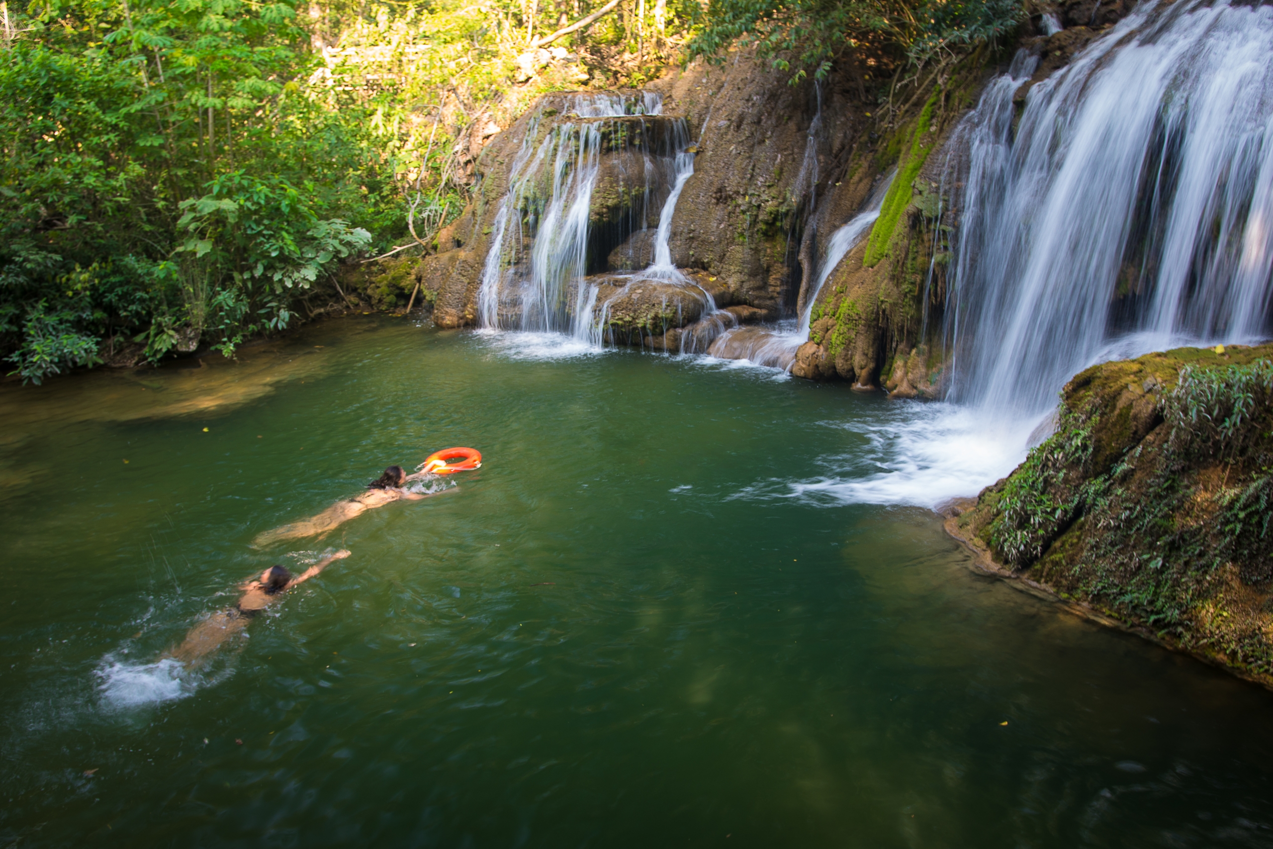 Banho de cachoeira em Bonito? Só se for em segurança!