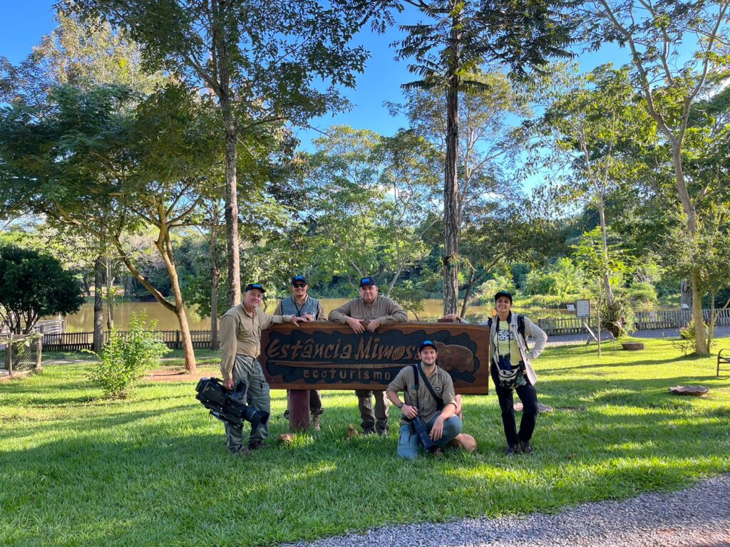 Equipe do Programa Terra da Gente na Estância Mimosa em Bonito MS