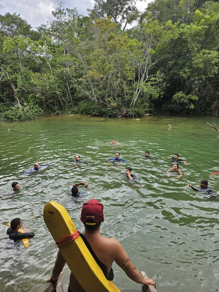 Curso de salvamento aquático  Estância Mimosa