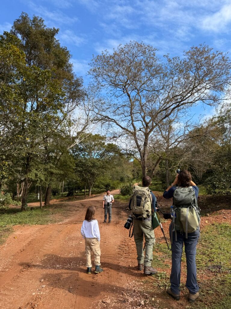Família Bélgica faz Observação de aves_Estância Mimosa